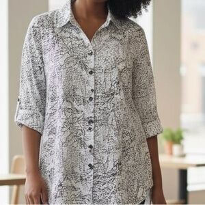 Habitat Size Small Lagen Look Black Textured Blouse with Black Floral De…